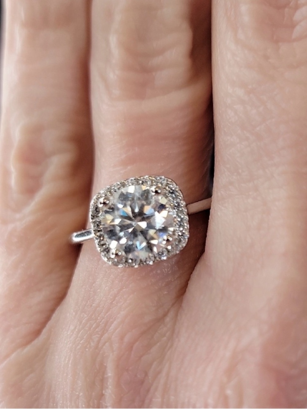 Classy Elegant 1.5ct  Moissanite Ring in silver with COA 💍 - Picture 12 of 12
